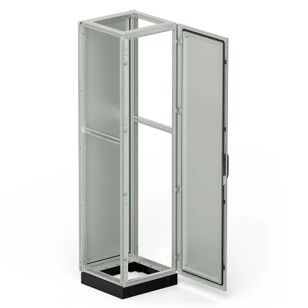 Slobodnostojeći razvodni orman IP55, 2200x620x600 mm, RAL 7035, sa postoljem visine 100 mm, RAL 9005